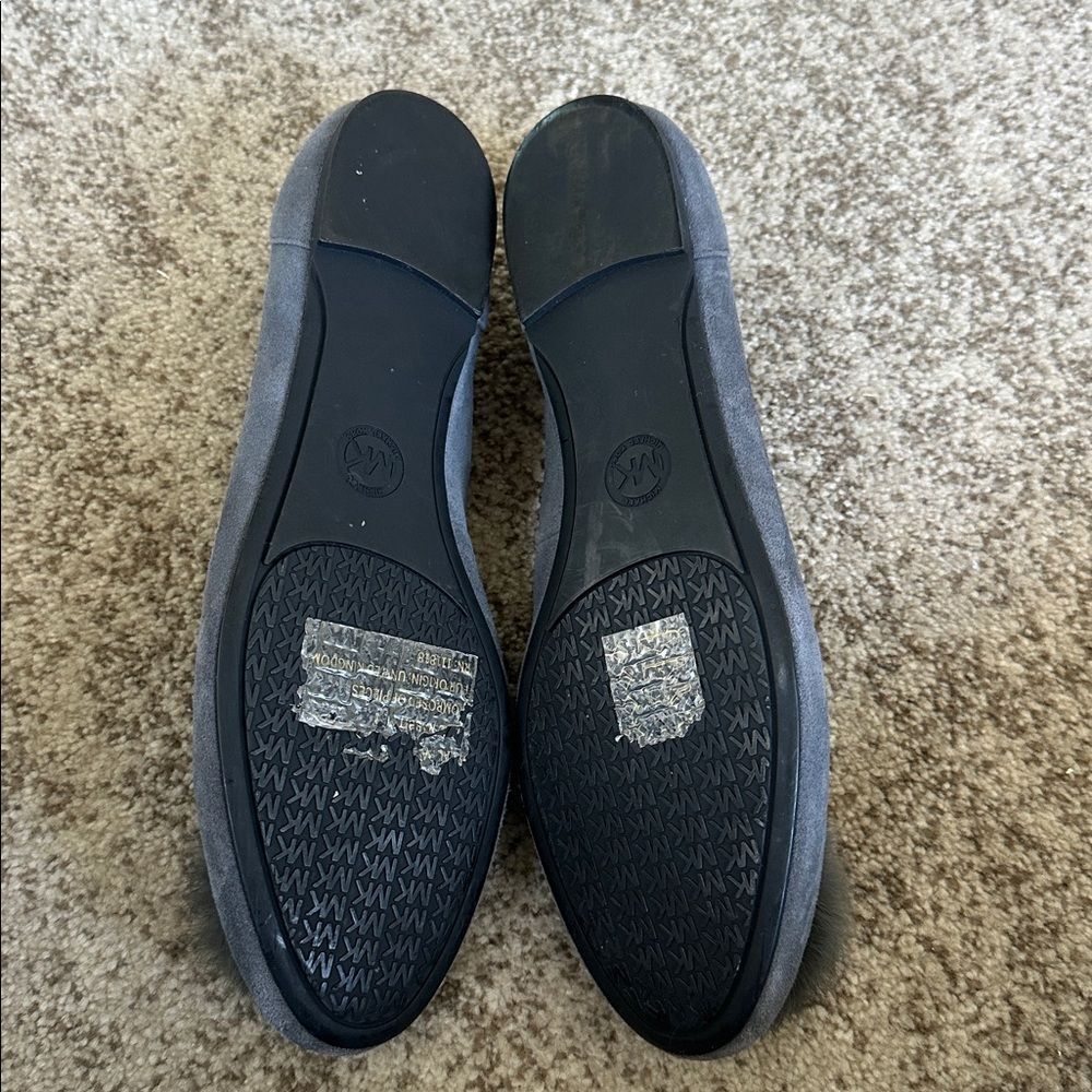 MICHAEL Michael Kors Remi Rabbit Fur Pom Suede Ballet Flat 8.5 - Picture 8 of 9